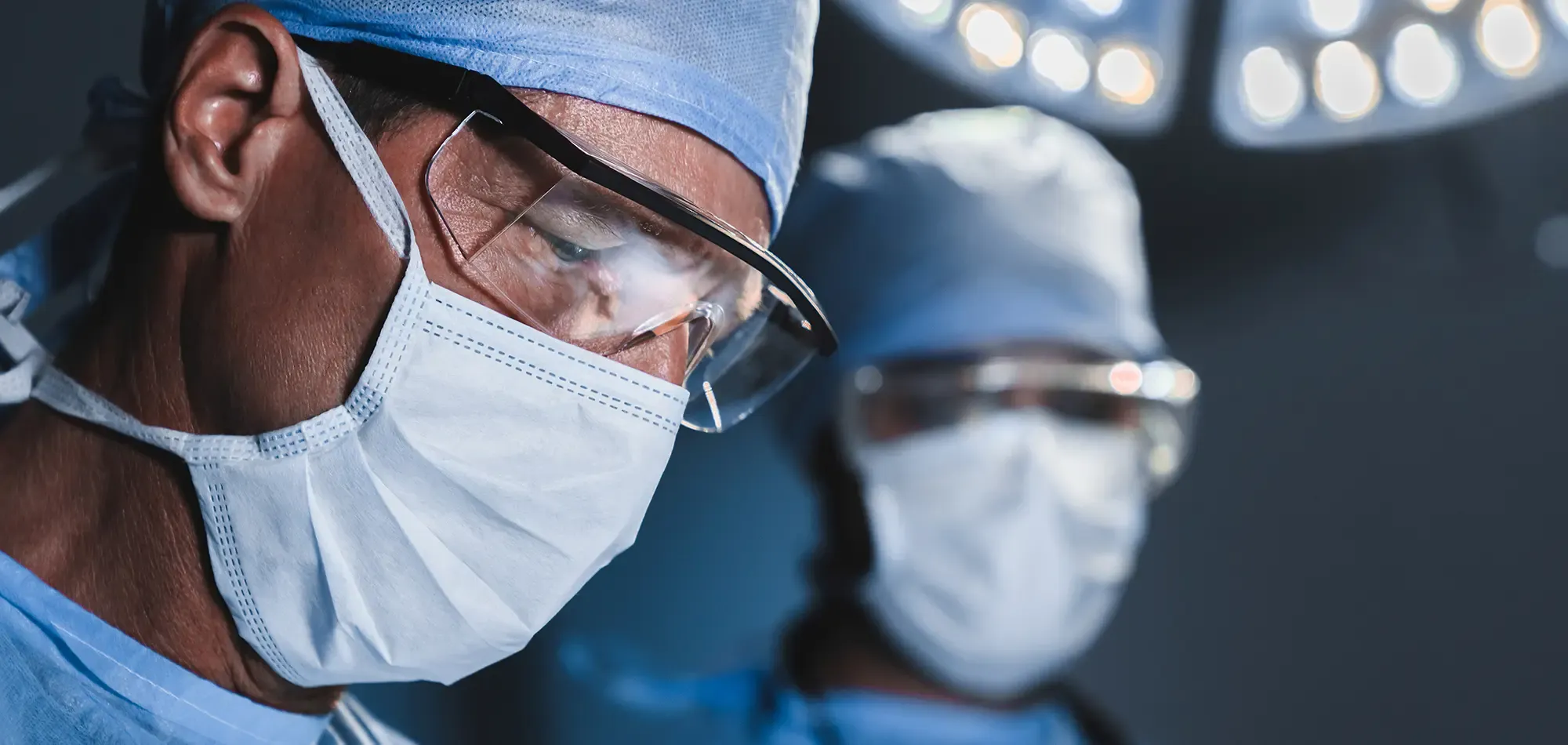 Chirurgie des hernies de la paroi abdominale par abord direct