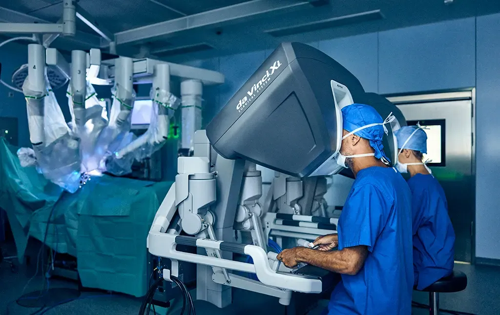 La chirurgie robotique assistée